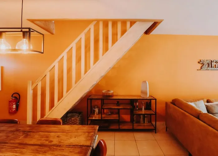 The Horseshoe With Parking By Interhome Apartamento Bredene